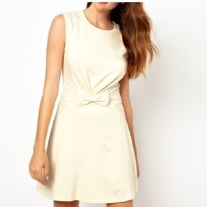 NWOT Ted Baker 3 Off White / Cream Pleated & Bow Sleeveless Mini Dress 8 Medium